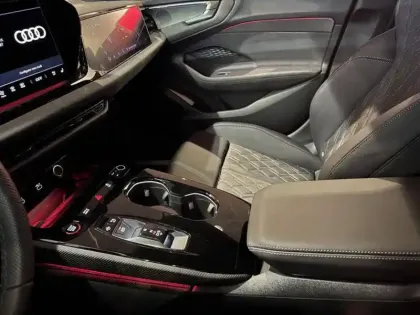 Photo 20 Audi S5  Avant TFSI Hybride 367 ch S tronic 7 Quattro