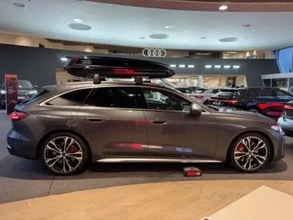 Photo 10 Audi S5  Avant TFSI Hybride 367 ch S tronic 7 Quattro