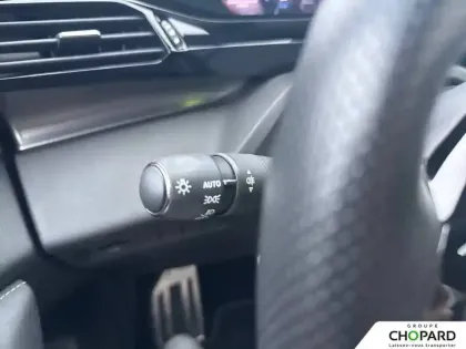 Photo 18 Peugeot 308  BlueHDi 130ch S&S EAT8