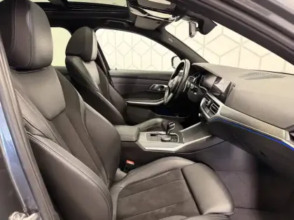 Photo 27 BMW Serie 3 Touring 330d xDrive 286 ch BVA8