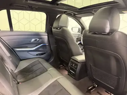 Photo 24 BMW Serie 3 Touring 330d xDrive 286 ch BVA8