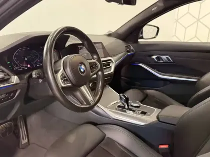 Photo 38 BMW Serie 3 Touring 330d xDrive 286 ch BVA8