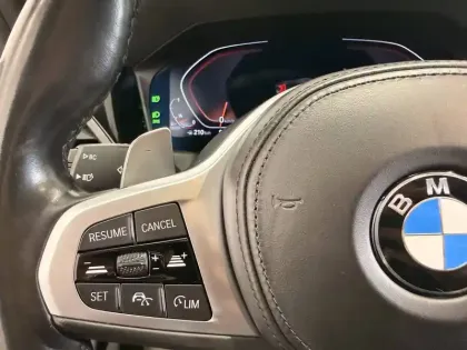 Photo 20 BMW Serie 3 Touring 330d xDrive 286 ch BVA8