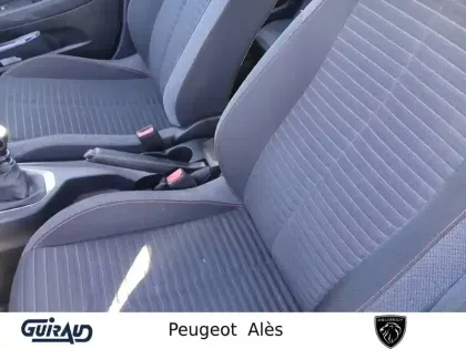 Photo 50 Peugeot 208  PureTech 100 S&S BVM6