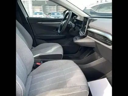 Photo 7 Renault Megane  E-Tech EV40 130ch boost charge