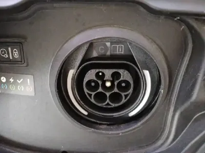 Photo 56 Peugeot 308  SW PHEV 225 e-EAT8