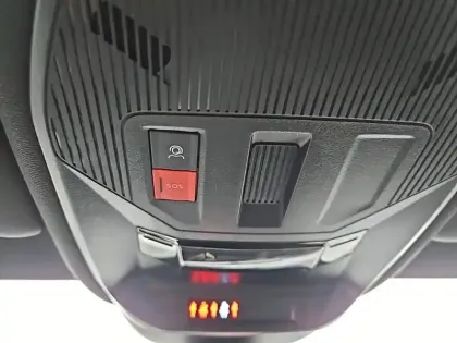 Photo 17 Peugeot 308  SW PHEV 225 e-EAT8