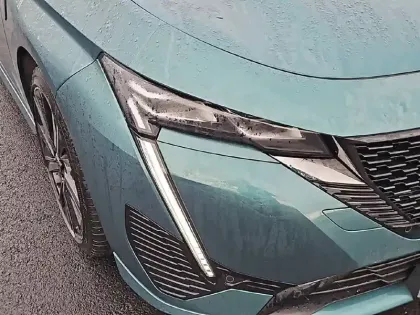 Photo 15 Peugeot 308  SW PHEV 225 e-EAT8