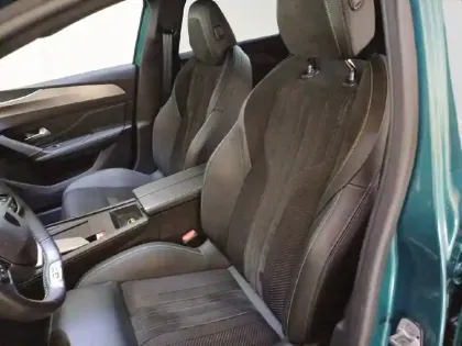 Photo 30 Peugeot 308  SW PHEV 225 e-EAT8