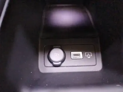 Photo 46 Peugeot 308  SW PHEV 225 e-EAT8