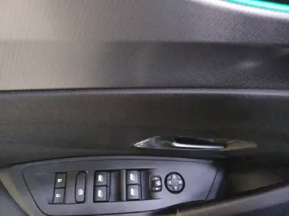 Photo 51 Peugeot 308  SW PHEV 225 e-EAT8