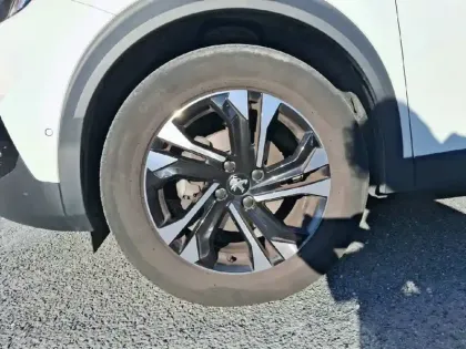 Photo 12 Peugeot 2008  PureTech 130 S&S EAT8