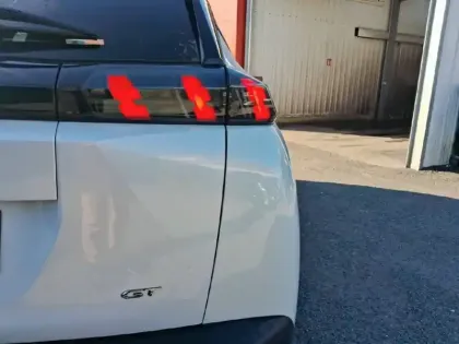 Photo 16 Peugeot 2008  PureTech 130 S&S EAT8