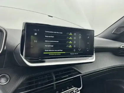 Photo 21 Peugeot 2008  BlueHDi 110 S&S BVM6