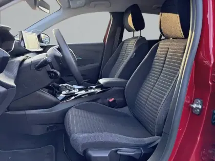 Photo 10 Peugeot 208  Electrique 50 kWh 136ch