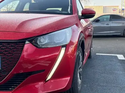 Photo 15 Peugeot 208  Electrique 50 kWh 136ch