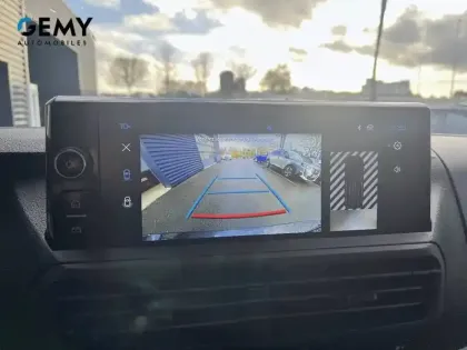 Photo 33 Peugeot Expert  CA FIXE M DIESEL 180 CH AUTOMATIQUE 5 PLACES