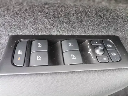 Photo 61 Volvo Xc40  B3 163 ch DCT7