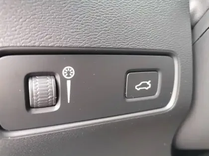 Photo 49 Volvo Xc40  B3 163 ch DCT7