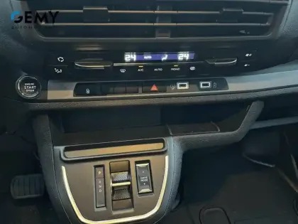 Photo 16 Peugeot Expert  CA FIXE M DIESEL 180 CH AUTOMATIQUE