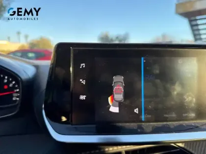 Photo 13 Peugeot 2008  PureTech 100 S&S BVM6