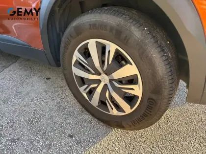 Photo 10 Peugeot 2008  PureTech 100 S&S BVM6