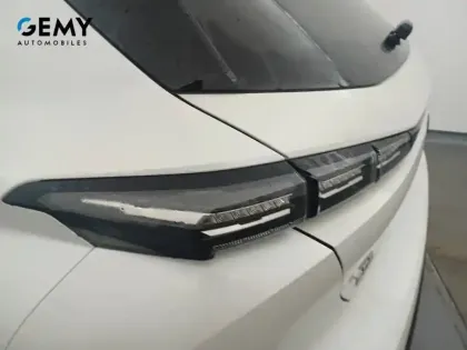 Photo 16 Peugeot 308  PureTech 130ch S&S EAT8