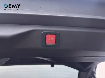 Photo 58 Peugeot 3008  Hybrid 145 e-DCS6