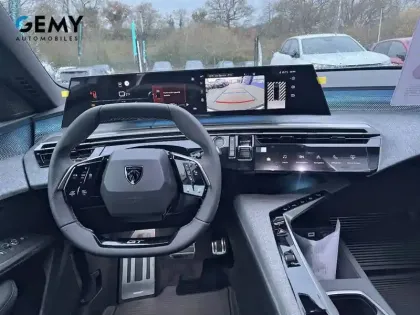 Photo 27 Peugeot 3008  Hybrid 145 e-DCS6