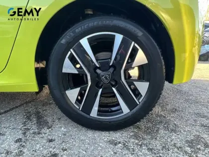 Photo 10 Peugeot 208  PureTech 100 S&S BVM6
