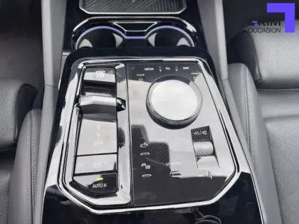 Photo 9 BMW Serie 5 Touring 530e xDrive PHEV 299 ch BVA8