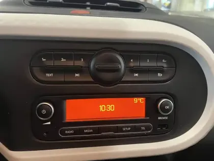 Photo 30 Renault Twingo  III SCe 65 - 21