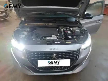 Photo 11 Peugeot 208  PureTech 100 S&S EAT8