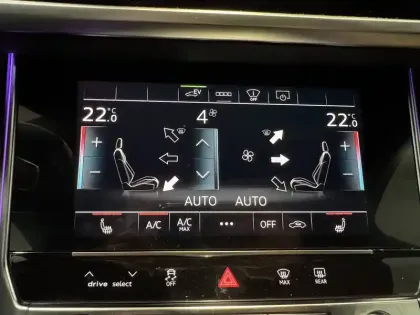 Photo 85 Audi A6  Avant 55 TFSIe 367 ch S tronic 7 Quattro