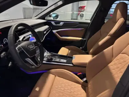 Photo 22 Audi A6  Avant 55 TFSIe 367 ch S tronic 7 Quattro