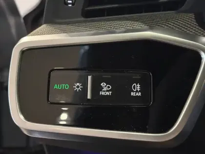 Photo 57 Audi A6  Avant 55 TFSIe 367 ch S tronic 7 Quattro