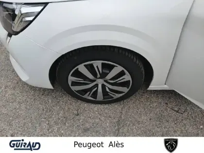 Photo 10 Peugeot 208  PureTech 100 S&S BVM6