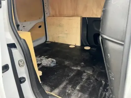 Photo 30 Peugeot Partner  FOURGON STANDARD 650 KG BLUEHDI 100 S&S BVM6