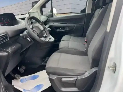 Photo 8 Peugeot Partner  FOURGON STANDARD 650 KG BLUEHDI 100 S&S BVM6