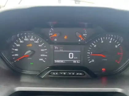 Photo 32 Peugeot Partner  FOURGON STANDARD 650 KG BLUEHDI 100 S&S BVM6