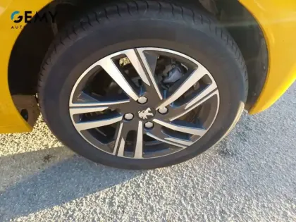 Photo 10 Peugeot 208  PureTech 100 S&S BVM6