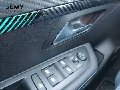 Photo 21 Peugeot 208  PureTech 100 S&S BVM6