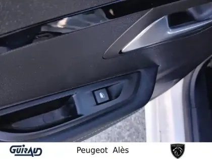 Photo 54 Peugeot 208  PureTech 100 S&S BVM6