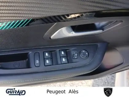 Photo 11 Peugeot 208  PureTech 100 S&S BVM6