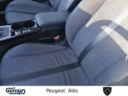 Photo 8 Peugeot 208  PureTech 100 S&S BVM6