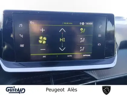 Photo 60 Peugeot 208  PureTech 100 S&S BVM6