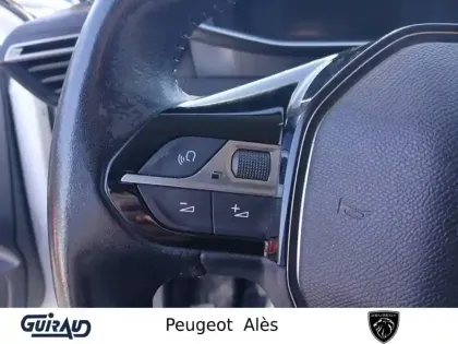 Photo 14 Peugeot 208  PureTech 100 S&S BVM6