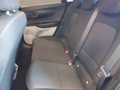 Photo 12 Hyundai I20  1.0 T-GDi 100 Hybrid 48V