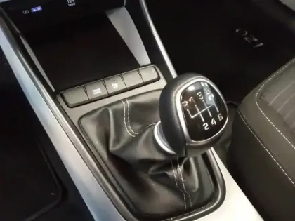 Photo 24 Hyundai I20  1.0 T-GDi 100 Hybrid 48V