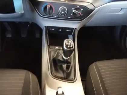 Photo 10 Hyundai I20  1.0 T-GDi 100 Hybrid 48V